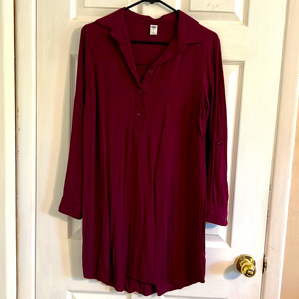 Old navy Purple dress shirt in size S.